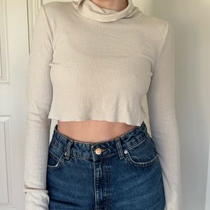 Aritzia cropped long sleeve